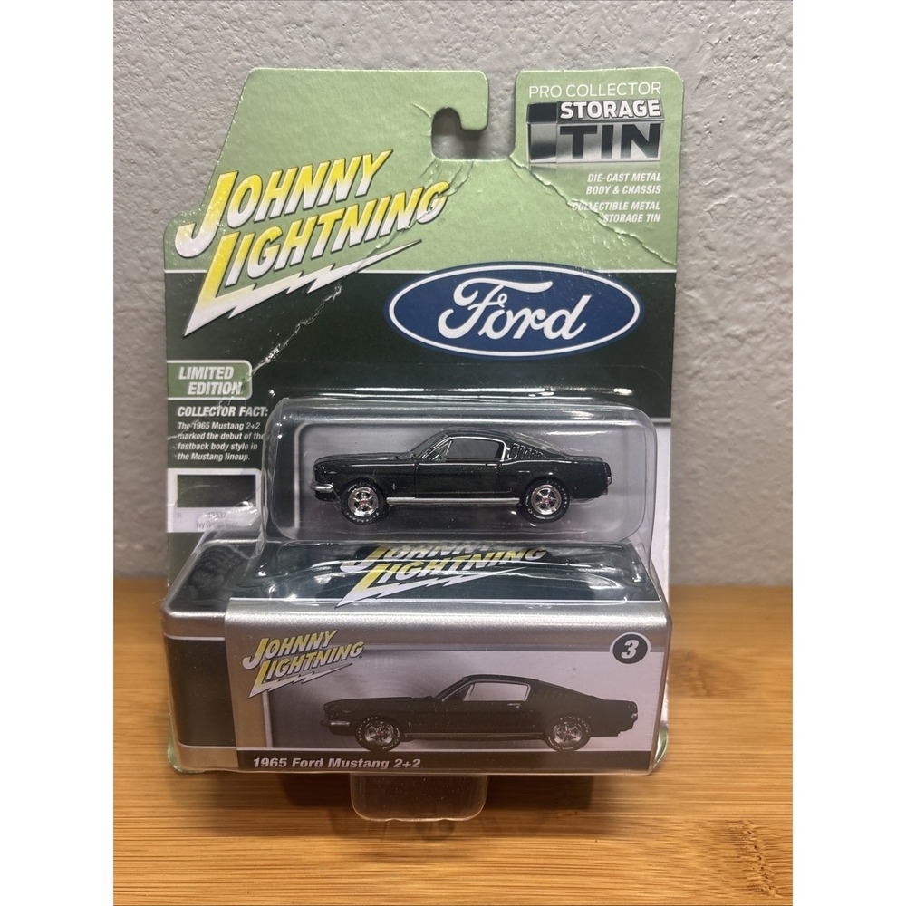JOHNNY LIGHTNING 1965 FORD MUSTANG 2+2 FASTBACK -IVY‎ GREEN POLY